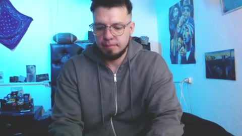 brad hot boy online show from July 10, 2026, 1:43 am