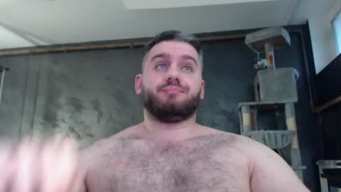 Snapshot of brad_pittfall chatting on December 7, 2024, 10:01 am ask me online show from December 7, 2024, 10:01 am