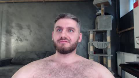 Snapshot of brad_pittfall chatting on December 7, 2024, 1:07 pm ask me online show from December 7, 2024, 1:07 pm