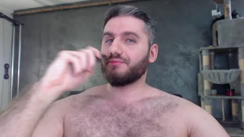 Snapshot of brad_pittfall chatting on December 17, 2024, 1:05 pm ask me online show from December 17, 2024, 1:05 pm