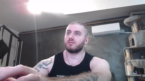 Snapshot of brad_pittfall chatting on November 5, 2025, 9:04 pm ask me online show from November 5, 2025, 9:04 pm