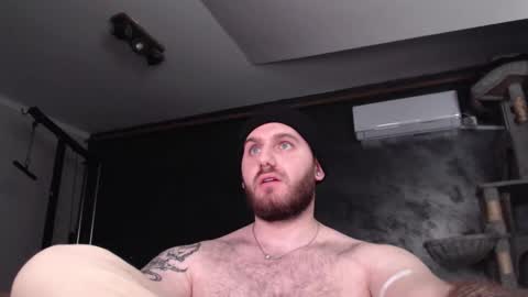 Snapshot of brad_pittfall chatting on November 12, 2025, 10:09 pm ask me online show from November 12, 2025, 10:09 pm