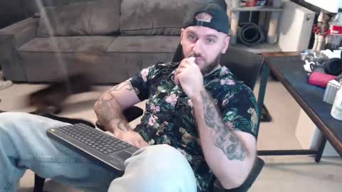 Snapshot of brad_pittfall chatting on November 26, 2025, 5:58 pm ask me online show from November 26, 2025, 5:58 pm