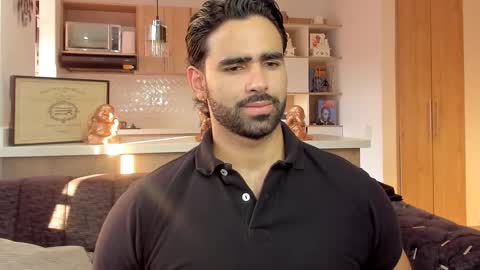 bradleymartin7 online show from November 7, 2025, 9:59 pm