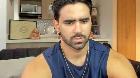 bradleymartin7 online show from November 11, 2025, 9:37 pm