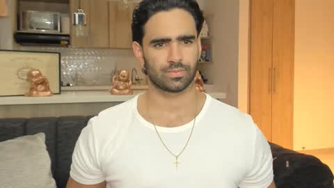 bradleymartin7 online show from January 6, 2026, 1:20 am