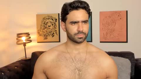 bradleymartin7 online show from March 24, 2026, 11:21 pm