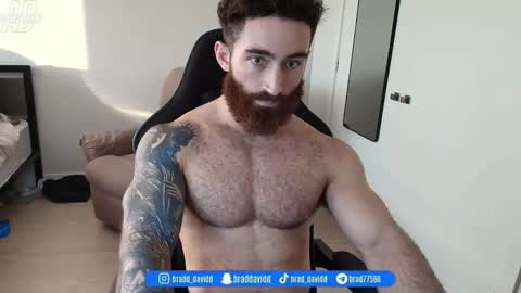 Snapshot of bradtrainn chatting on May 17, 2026, 10:39 pm bradtrainn online show from May 17, 2026, 10:39 pm