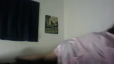 Snapshot of brady_n_paisley chatting on November 17, 2025, 5:57 am BradyNPaisley online show from November 17, 2025, 5:57 am