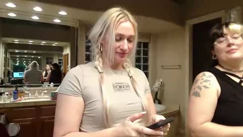 i am a naughty jedi knight online show from March 1, 2026, 4:47 am