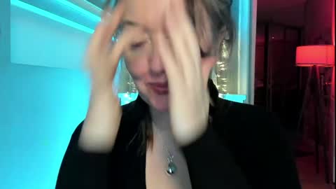 I see you X-twitter its braingirl online show from May 10, 2026, 4:12 pm