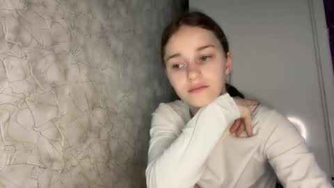 Kate online show from April 16, 2026, 5:14 pm