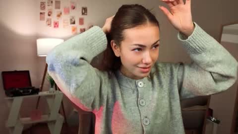 Lilly online show from December 16, 2025, 12:32 pm