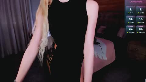 Snapshot of brandice_sparkl chatting on April 18, 2026, 8:40 am Emilia online show from April 18, 2026, 8:40 am