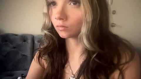 Snapshot of brandiiixo chatting on January 18, 2025, 9:02 pm brandiiixo online show from January 18, 2025, 9:02 pm