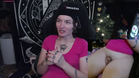 BrandiWRLD999 online show from January 13, 2025, 9:52 pm