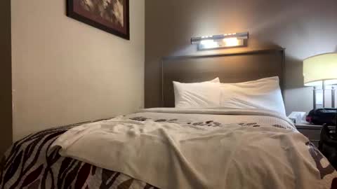 Snapshot of brandon279411 chatting on September 24, 2025, 3:43 am The1forYou94 online show from September 24, 2025, 3:43 am