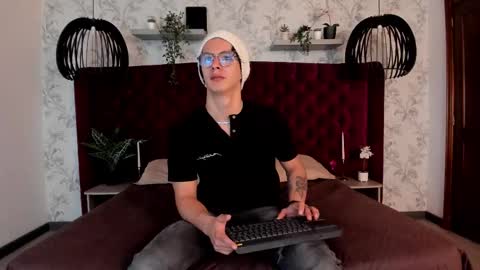 brandon_starkk online show from January 18, 2026, 11:58 am