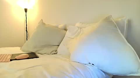 Snapshot of brandonandnat chatting on December 13, 2025, 7:53 pm Brandon and Nath online show from December 13, 2025, 7:53 pm