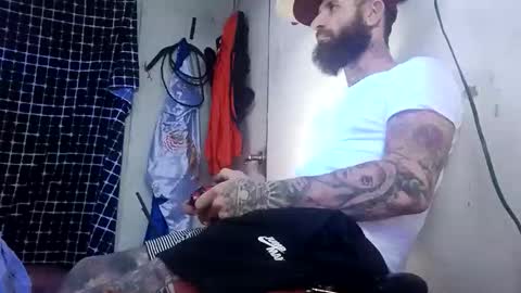 brandonchampagne7 online show from December 16, 2025, 12:15 am