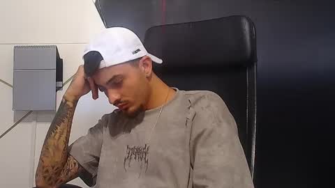Snapshot of brandontatex chatting on July 10, 2026, 6:50 am BrandonTateX online show from July 10, 2026, 6:50 am