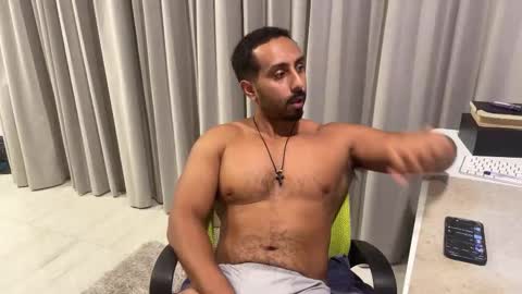 Daddy online show from November 7, 2025, 1:33 pm