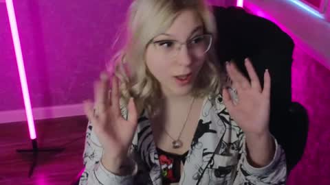 Belle  online show from January 1, 2025, 6:26 am