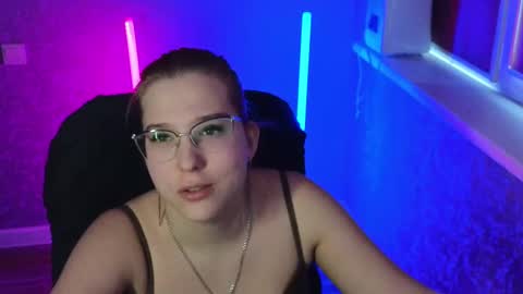 Belle  online show from February 9, 2025, 4:57 am