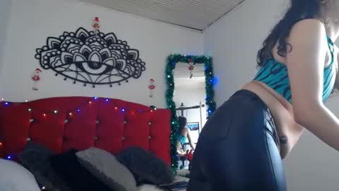 Snapshot of brandy_angell chatting on December 17, 2024, 6:42 pm brandy_angell online show from December 17, 2024, 6:42 pm