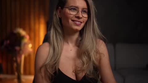 Alex online show from March 4, 2025, 4:49 am