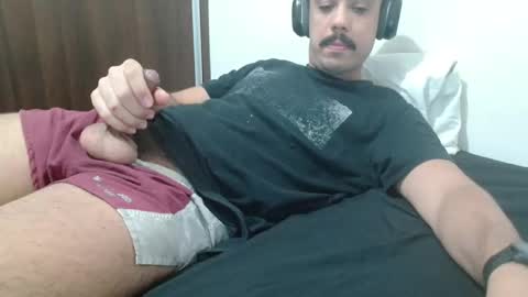 Snapshot of brasilianonca chatting on May 1, 2026, 7:35 am brasilianonca online show from May 1, 2026, 7:35 am