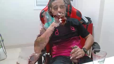 Snapshot of brasilianonca chatting on May 6, 2026, 2:40 am brasilianonca online show from May 6, 2026, 2:40 am