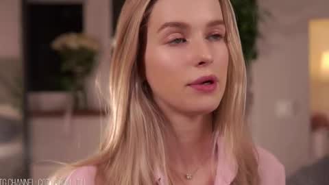 Snapshot of brave_journey chatting on September 30, 2025, 9:53 pm Eli online show from September 30, 2025, 9:53 pm