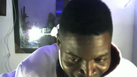 brayan1111x online show from November 11, 2025, 4:12 am