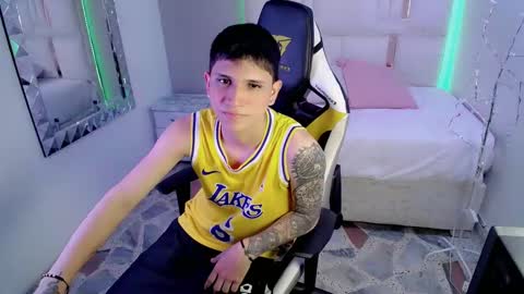 Snapshot of brayan_lopezz chatting on January 7, 2025, 4:37 pm BRAYAN online show from January 7, 2025, 4:37 pm