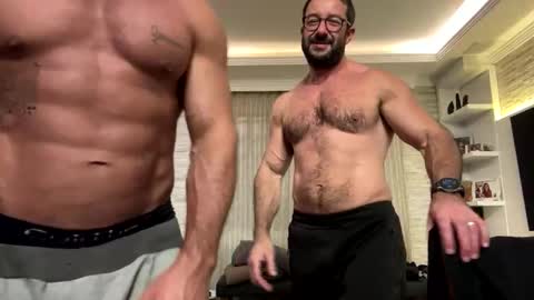 brazilianrippedcouple online show from May 26, 2026, 12:50 am