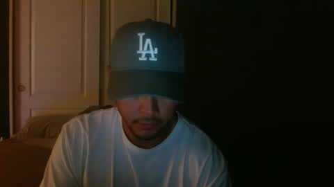 Breadcrumbsss online show from December 15, 2025, 8:40 am