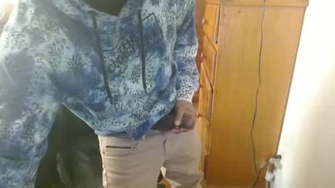 Snapshot of breadw1nnah chatting on January 9, 2025, 9:16 pm Breadw1nnah online show from January 9, 2025, 9:16 pm