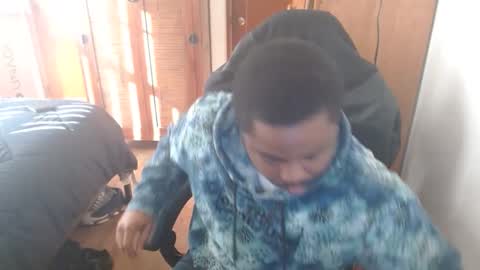 Snapshot of breadw1nnah chatting on January 15, 2025, 6:08 pm Breadw1nnah online show from January 15, 2025, 6:08 pm