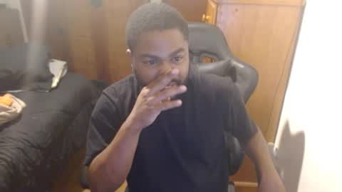 Snapshot of breadw1nnah chatting on September 11, 2025, 4:45 am Breadw1nnah online show from September 11, 2025, 4:45 am