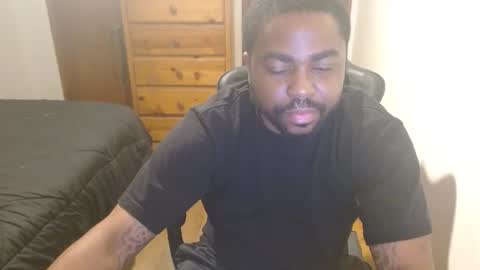 Snapshot of breadw1nnah chatting on October 28, 2025, 7:12 am Breadw1nnah online show from October 28, 2025, 7:12 am