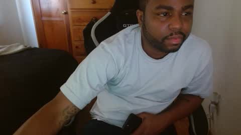 Snapshot of breadw1nnah chatting on November 26, 2025, 11:06 pm Breadw1nnah online show from November 26, 2025, 11:06 pm