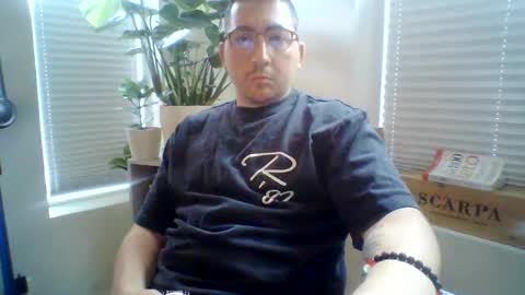 Snapshot of breakingbad84 chatting on June 4, 2026, 11:27 am breakingbad84 online show from June 4, 2026, 11:27 am