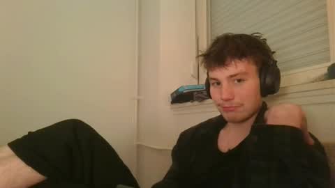 breaxaam online show from December 4, 2025, 6:49 pm