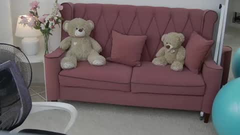 Bree online show from April 16, 2026, 11:33 am
