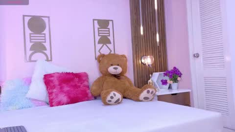 Snapshot of bree_watson chatting on February 25, 2026, 12:26 pm Bree online show from February 25, 2026, 12:26 pm