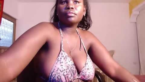 Snapshot of breestaarrs chatting on January 12, 2025, 11:17 am Valentina online show from January 12, 2025, 11:17 am