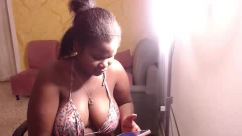 Snapshot of breestaarrs chatting on February 24, 2025, 7:00 am Valentina online show from February 24, 2025, 7:00 am