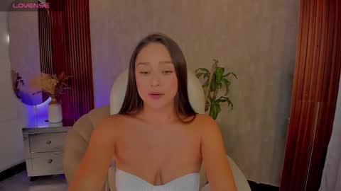 Snapshot of breex_ chatting on November 26, 2025, 7:59 pm Breex online show from November 26, 2025, 7:59 pm