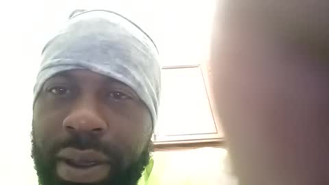 Snapshot of breeze316 chatting on September 22, 2025, 10:17 am breeze316 online show from September 22, 2025, 10:17 am